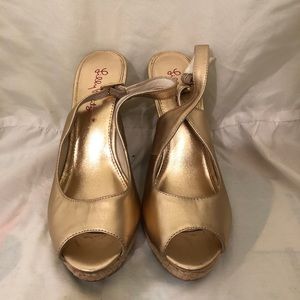 Gold Lilly Pulitzer wedge